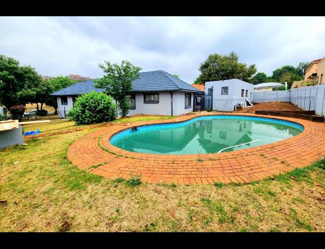 3 BEDROOM HOUSE FOR SALE IN LINMEYER